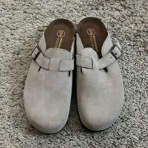 NWOT!!! Brand New “Potato” Shoes!! 🤣